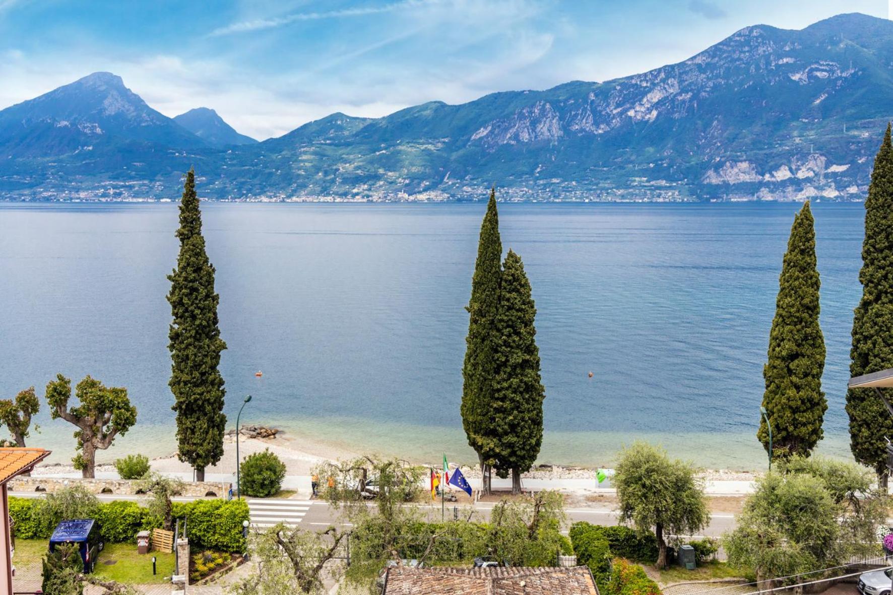 Residence Solei Classic & Plus Brenzone sul Garda Exterior photo