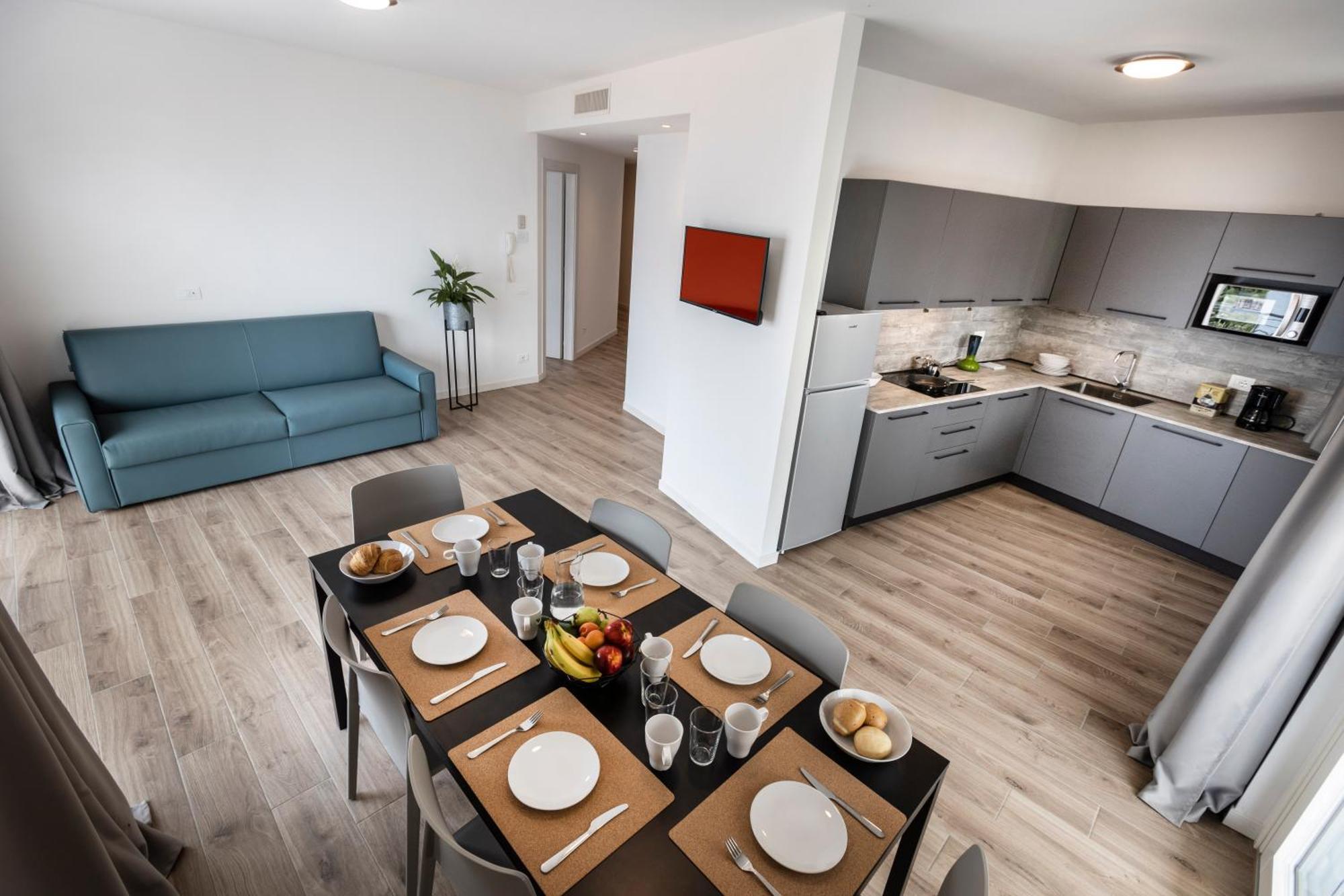 Residence Solei Classic & Plus Brenzone sul Garda Exterior photo